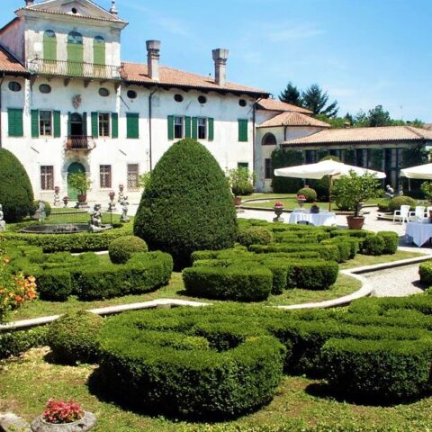 villa de clarinici