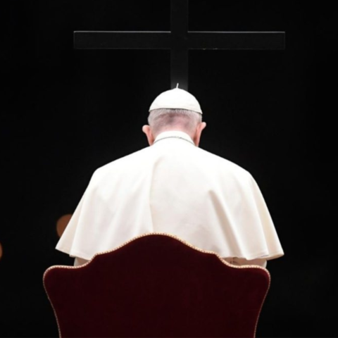 Papa via crucis via vatican-news 2020-04-10 alle 09.57.24