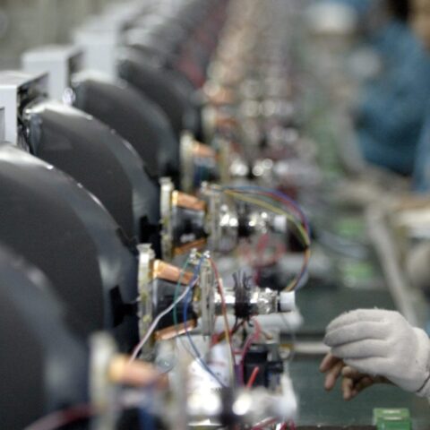Gli effetti economici lavoratrice cina