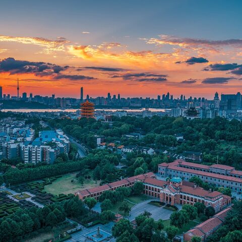 Sunset Tramonto a Wuhan Paesino campagna megalopoli