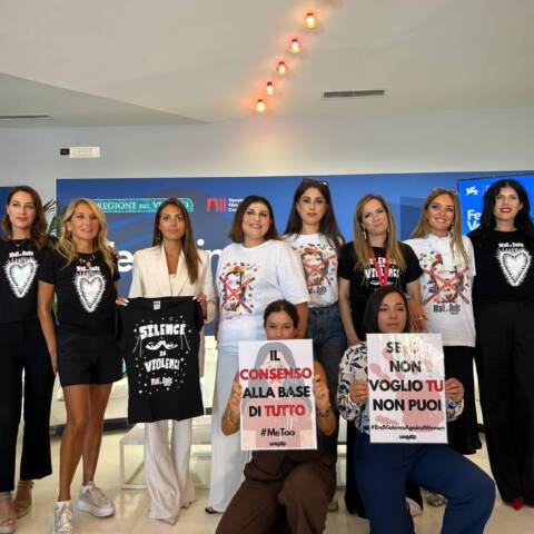 jo Squillo con le ragazze protagoniste (Ph. courtesy Regione del Veneto)