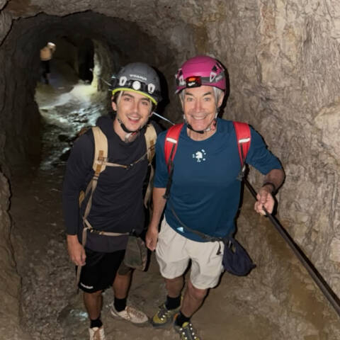 Timothée Chalamet con il padre sulle Dolomiti (ph Timothée Chalamet via Instagram)