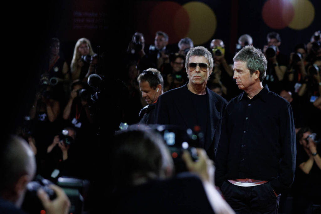 Liam e Noel Gallagher alla premiere del loro film (Ph. Jacopo Salvi La Biennale di Venezia)