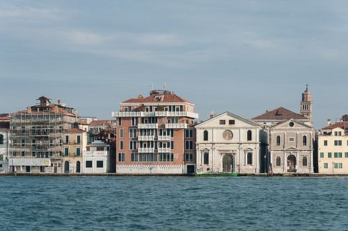 Casa Cicogna alle Zattere a Venezia (Ph. via Openverse / flickr — jacqueline.poggi)